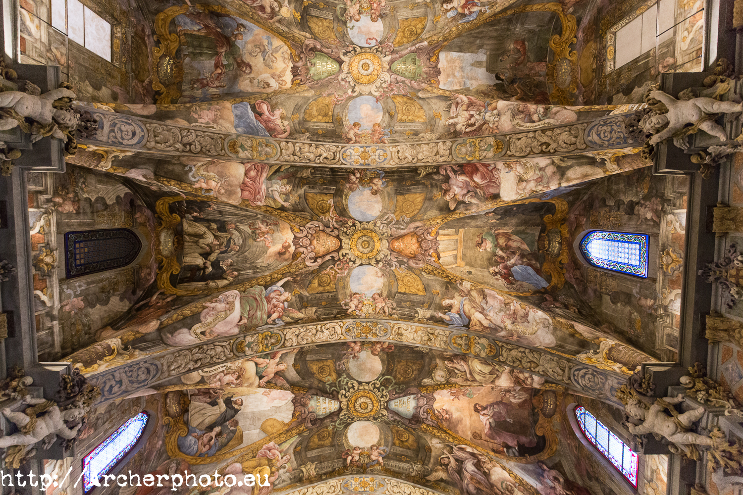 4 reasons to visit Valencia, Saint Nicholas' Chapel, by Archerphoto, pro photographer.